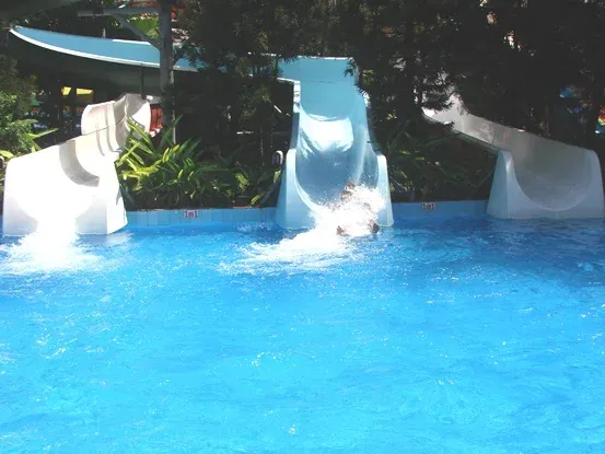 Máng trượt Khổng Lồ 6