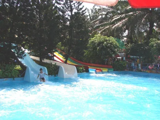 Máng trượt Khổng Lồ 7