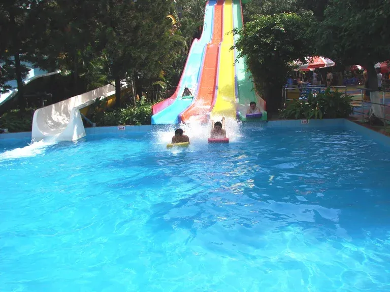 Máng trượt Nhiều Làn 3