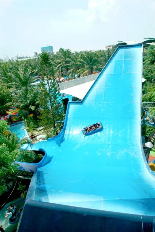 Máng Trượt Phao Ba 9